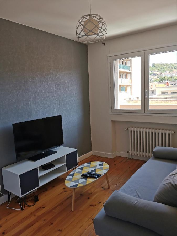 Chambre Privee Dans Appart Partage, Centre Ville, Avec Vue Sur Les Monuments Le Puy-en-Velay Εξωτερικό φωτογραφία